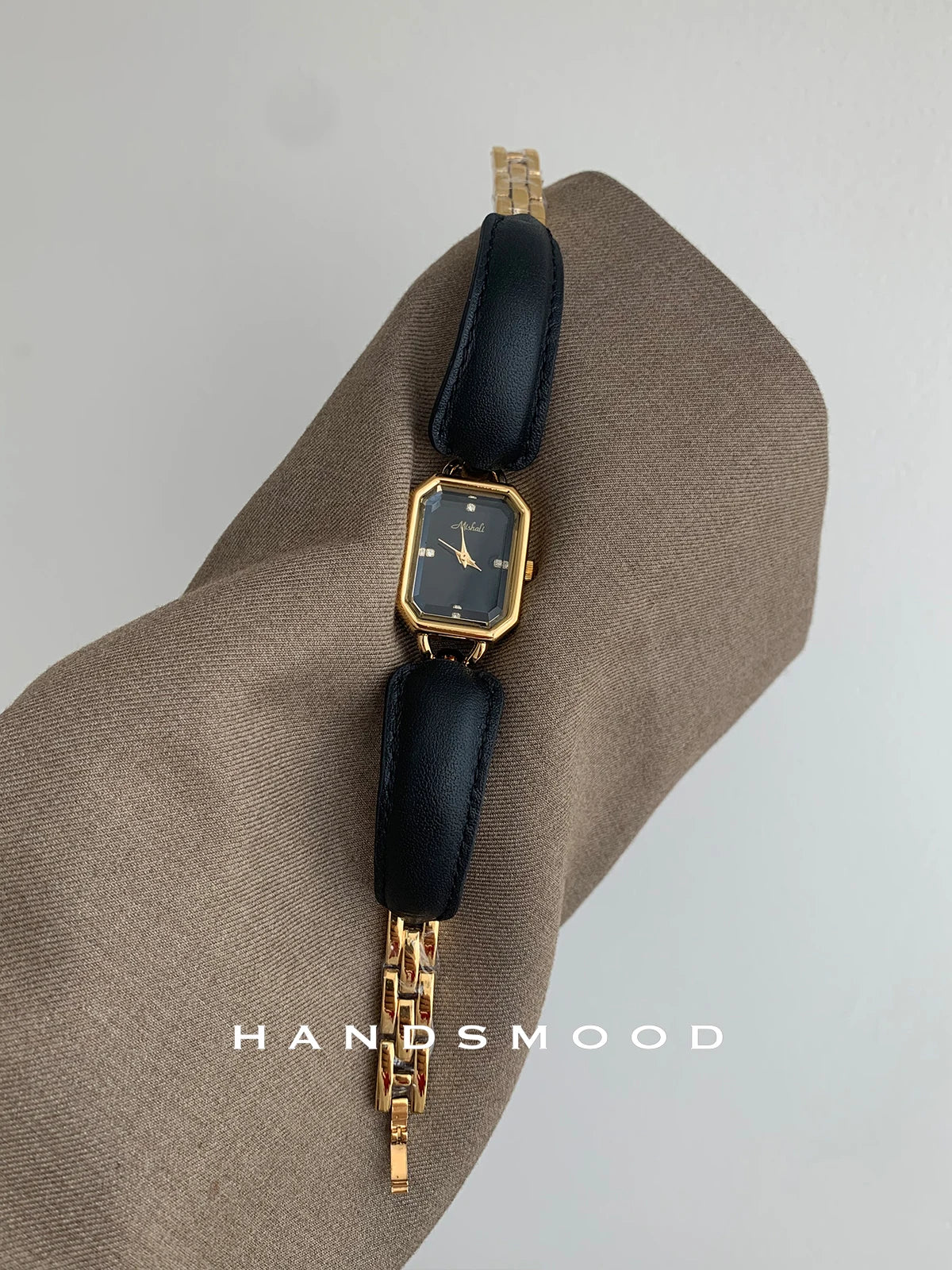 Vintage Gold Luxury Women Watch