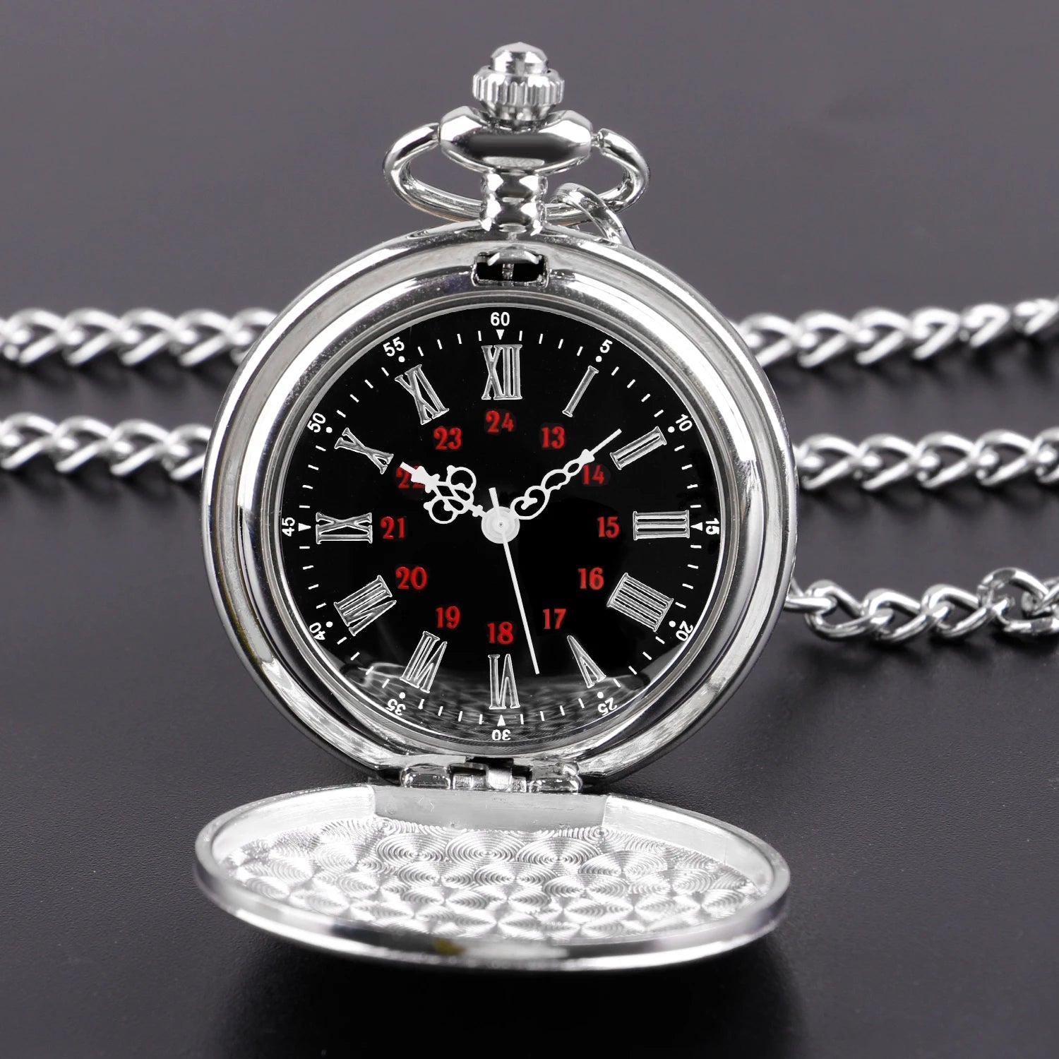 RUNERR Antique Quartz Watch – Classic Vintage Elegance