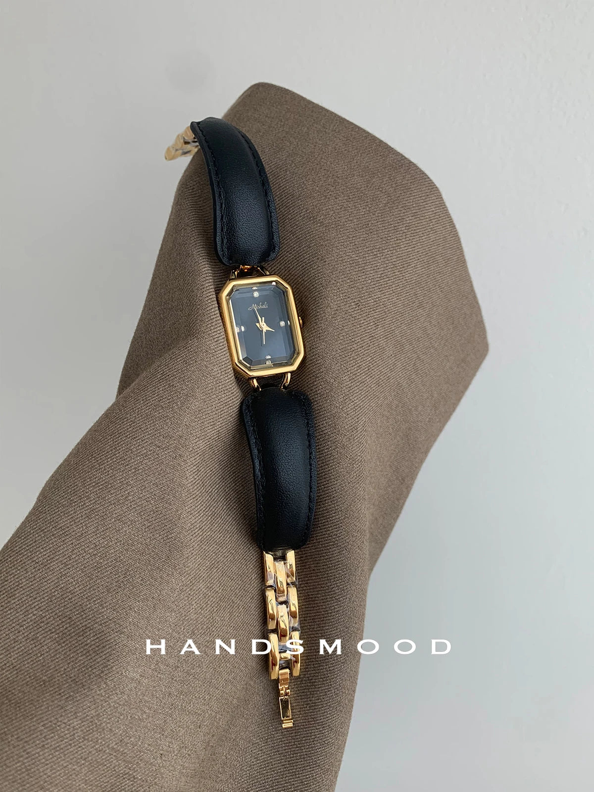 Vintage Gold Luxury Women Watch